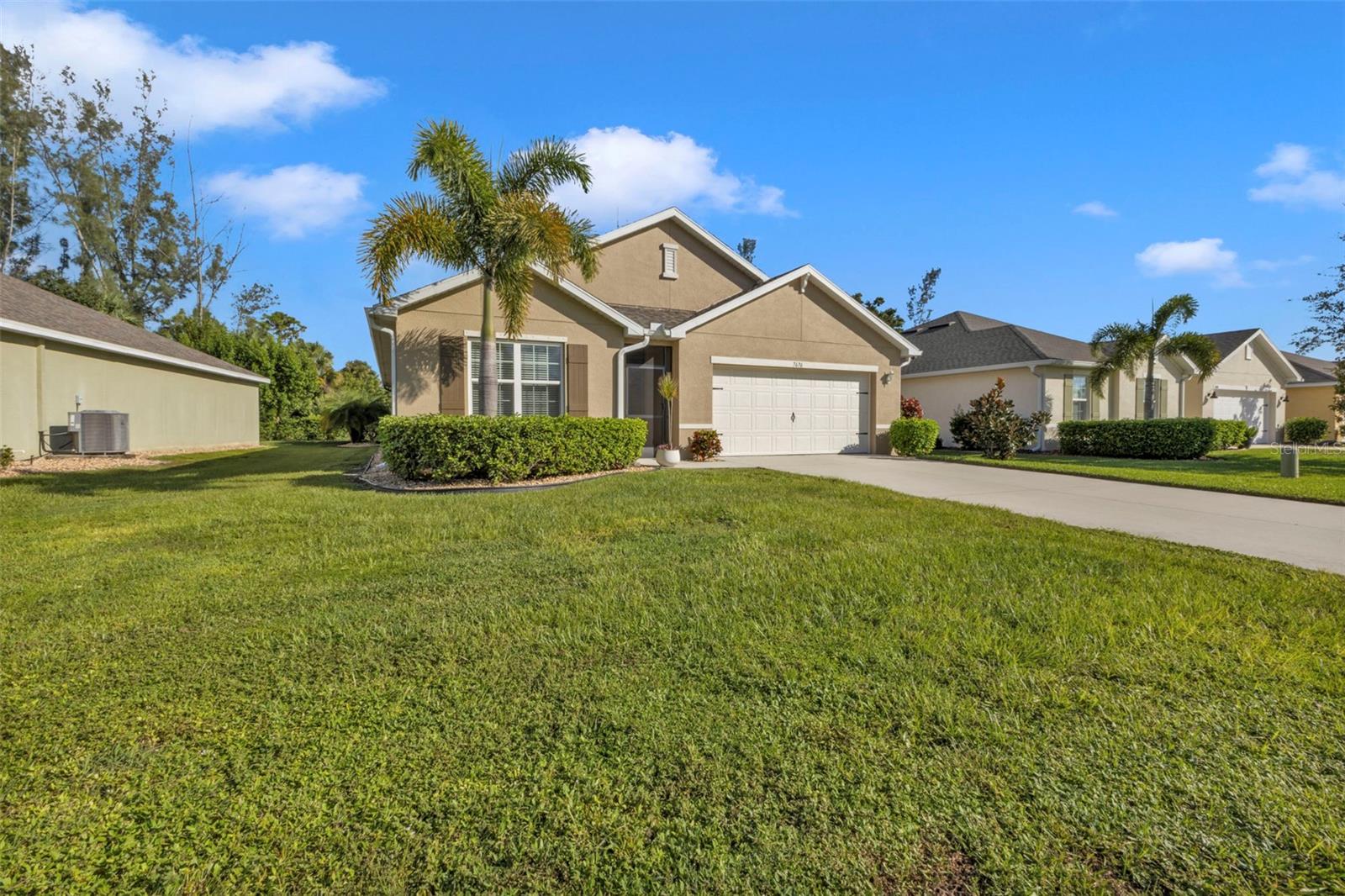 7676 Mikasa Dr Property Photo 4