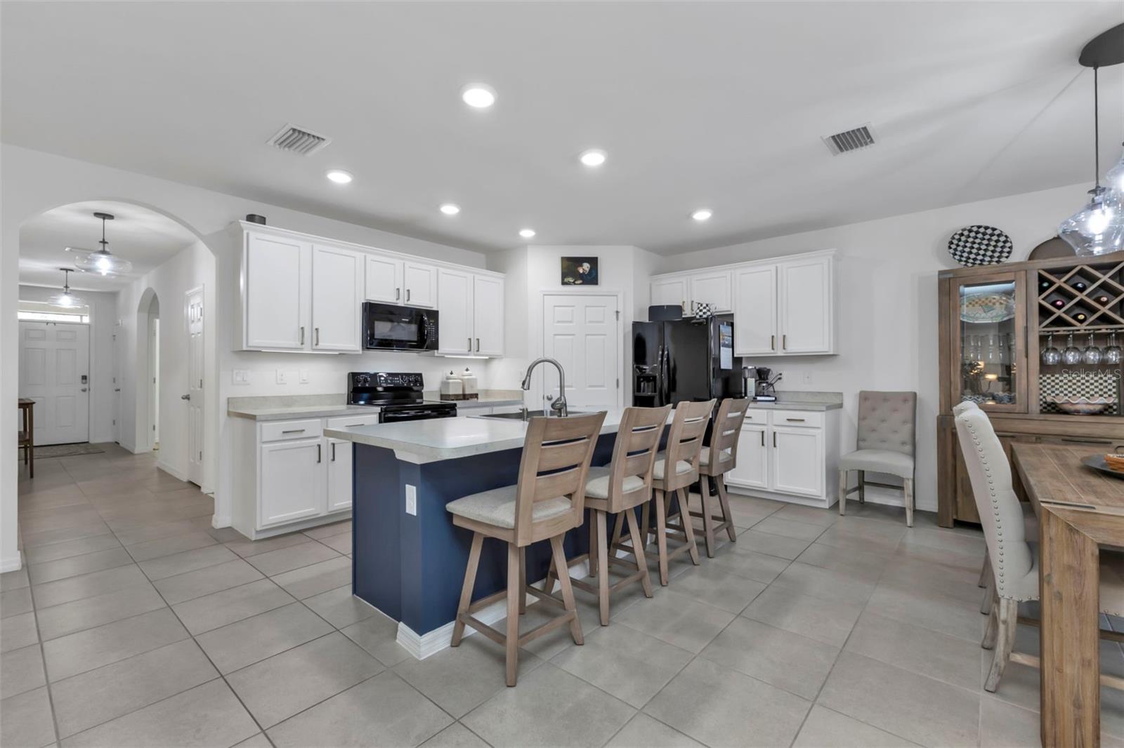 7676 Mikasa Dr Property Photo 11