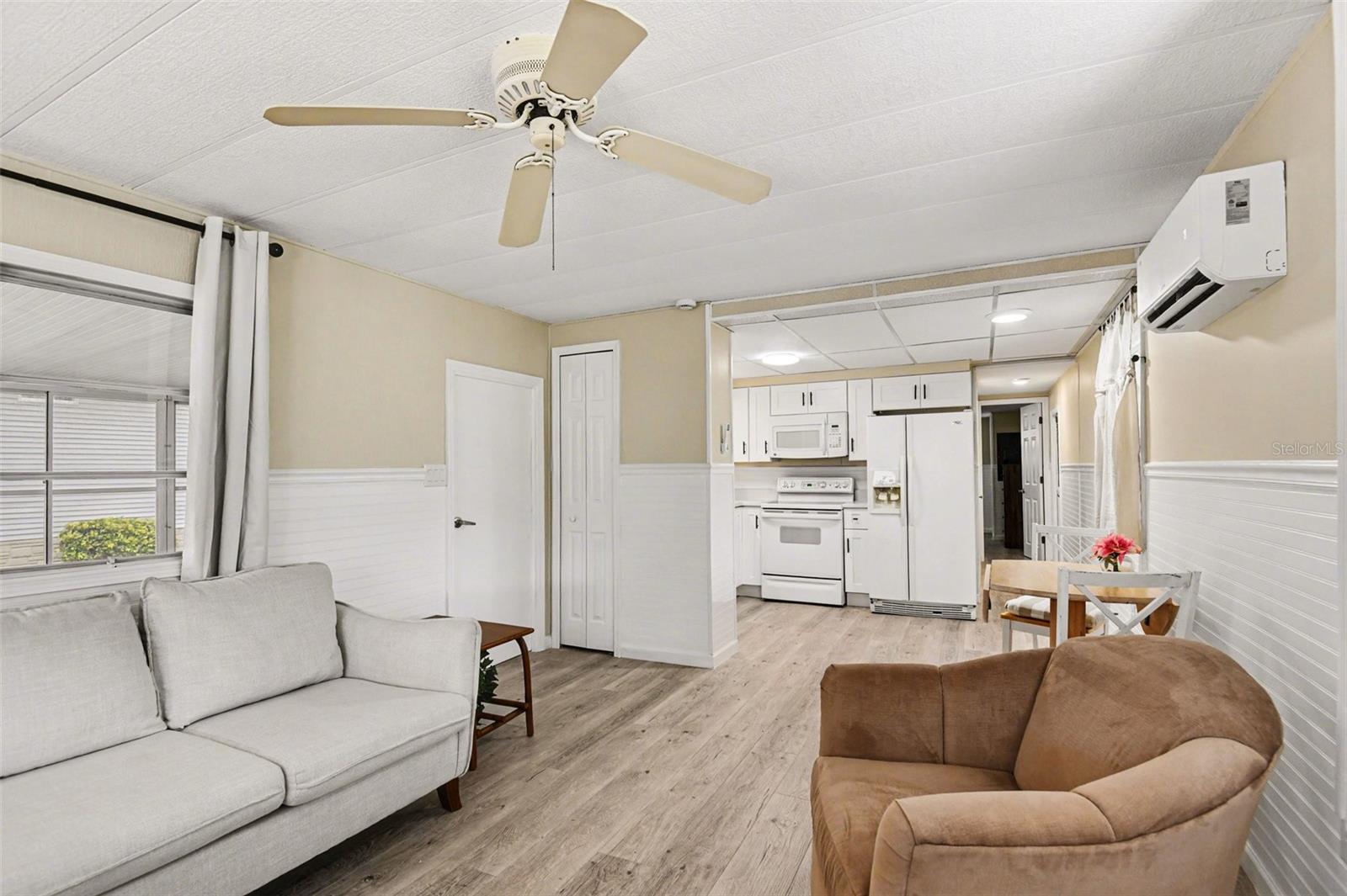 20 Holland Dr Property Photo 3