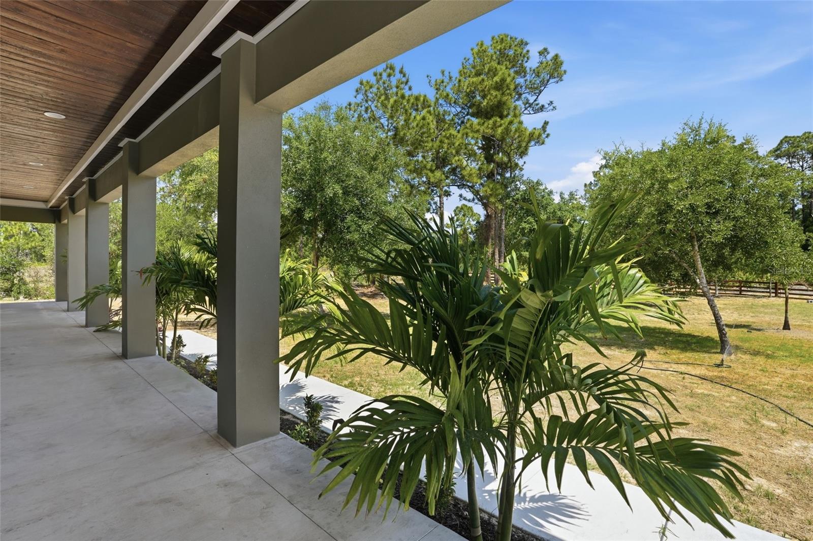 7933 5th Ter Property Photo 12