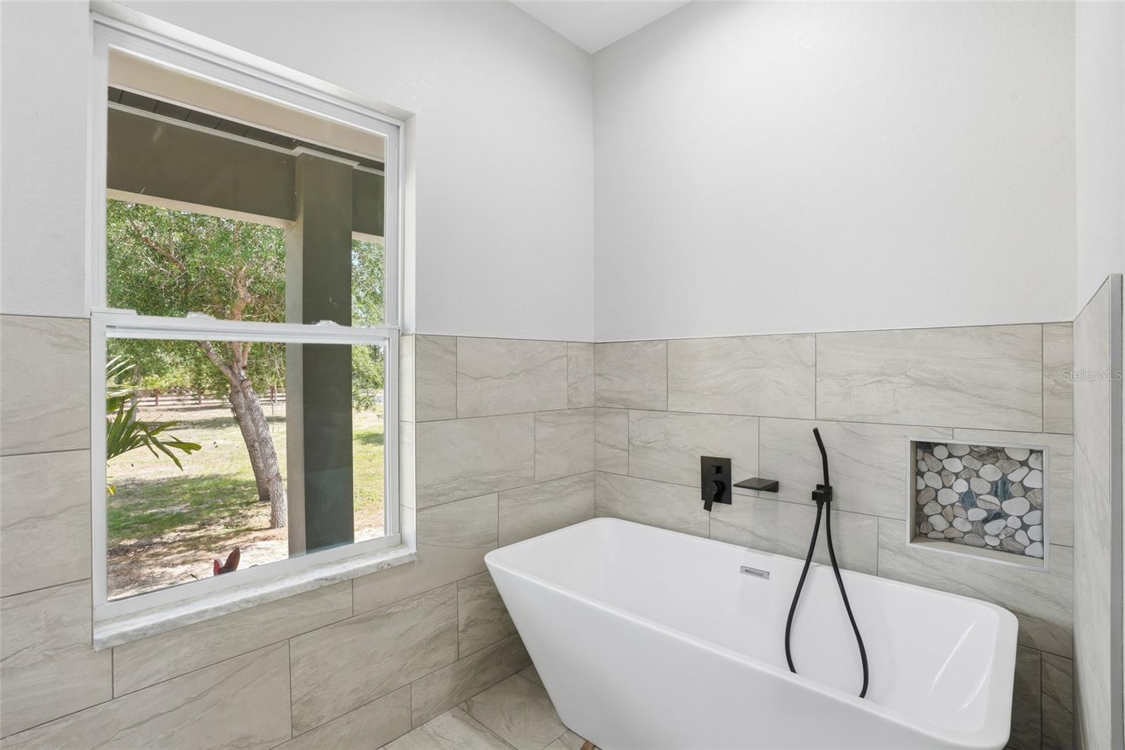 7933 5th Ter Property Photo 28