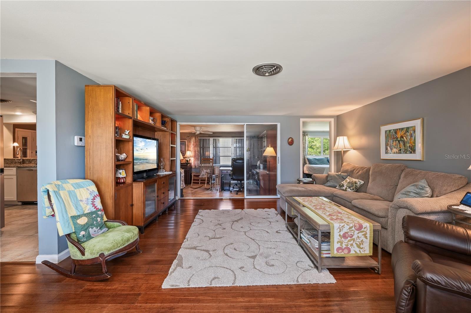 540 Grove Ave Nw Property Photo 13