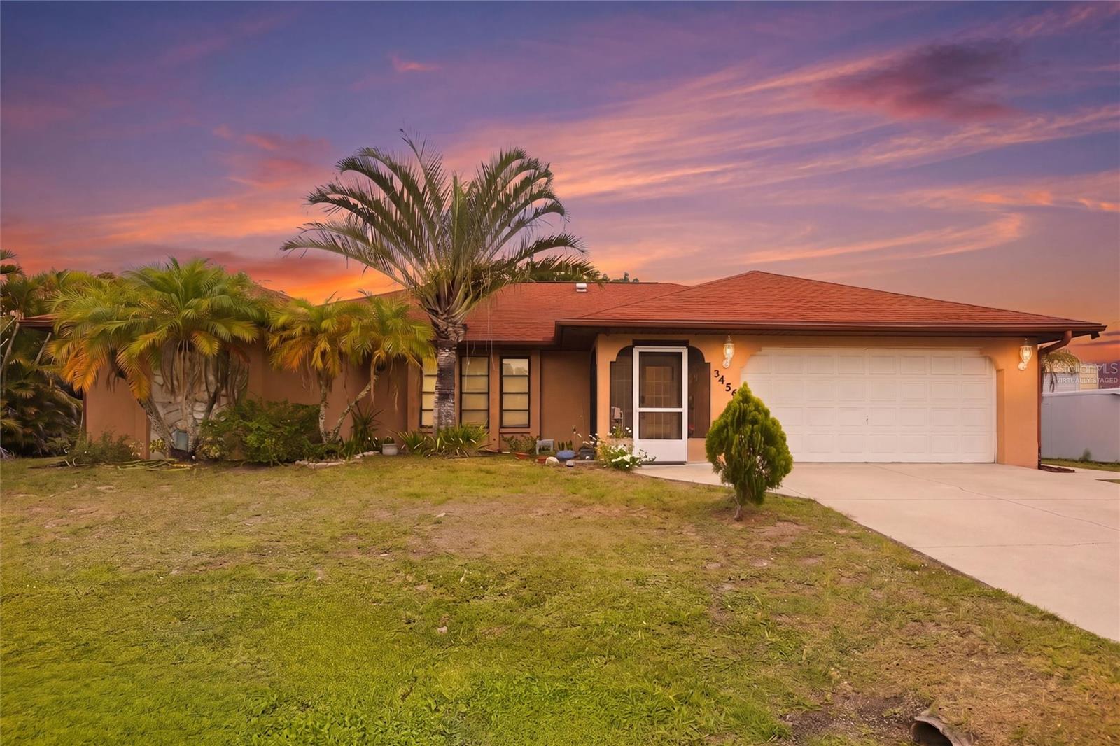 3456 Dwight St Property Photo 1