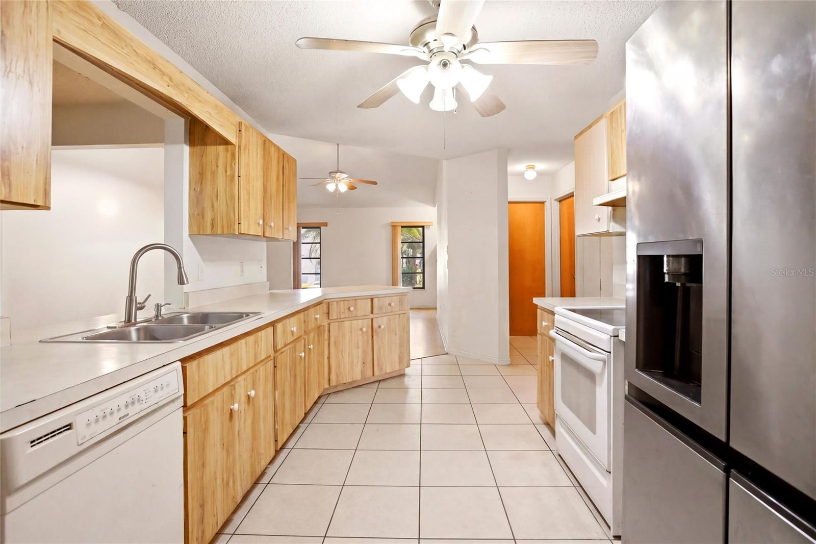3456 Dwight St Property Photo 14