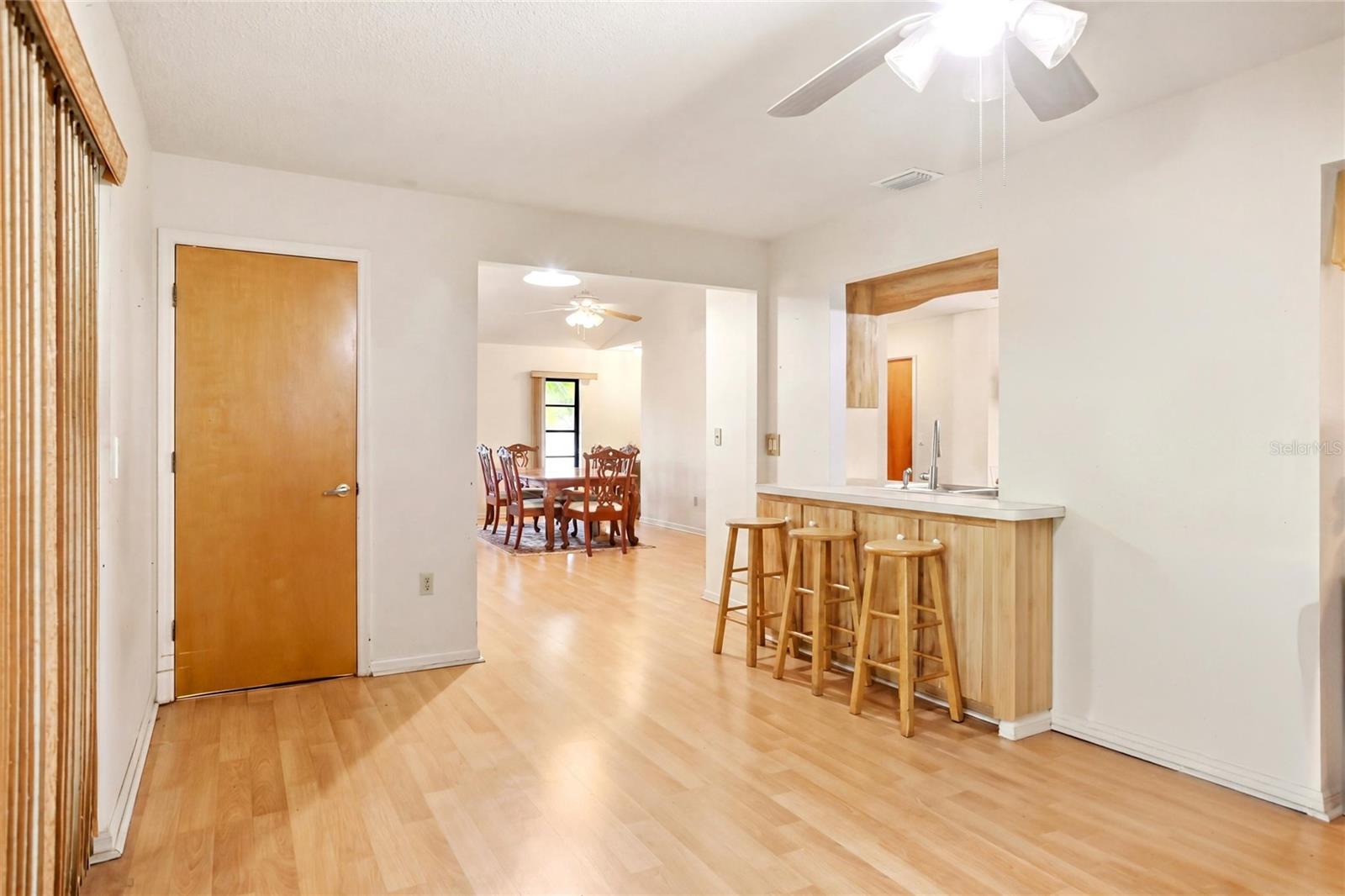 3456 Dwight St Property Photo 16