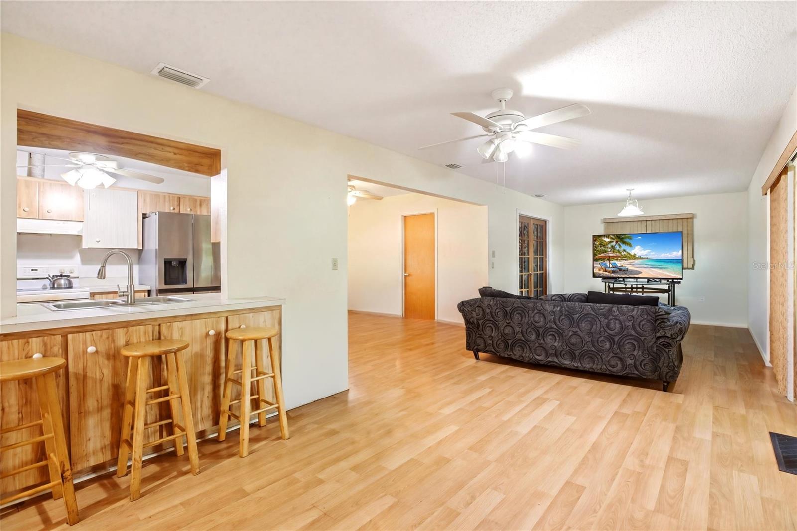 3456 Dwight St Property Photo 22