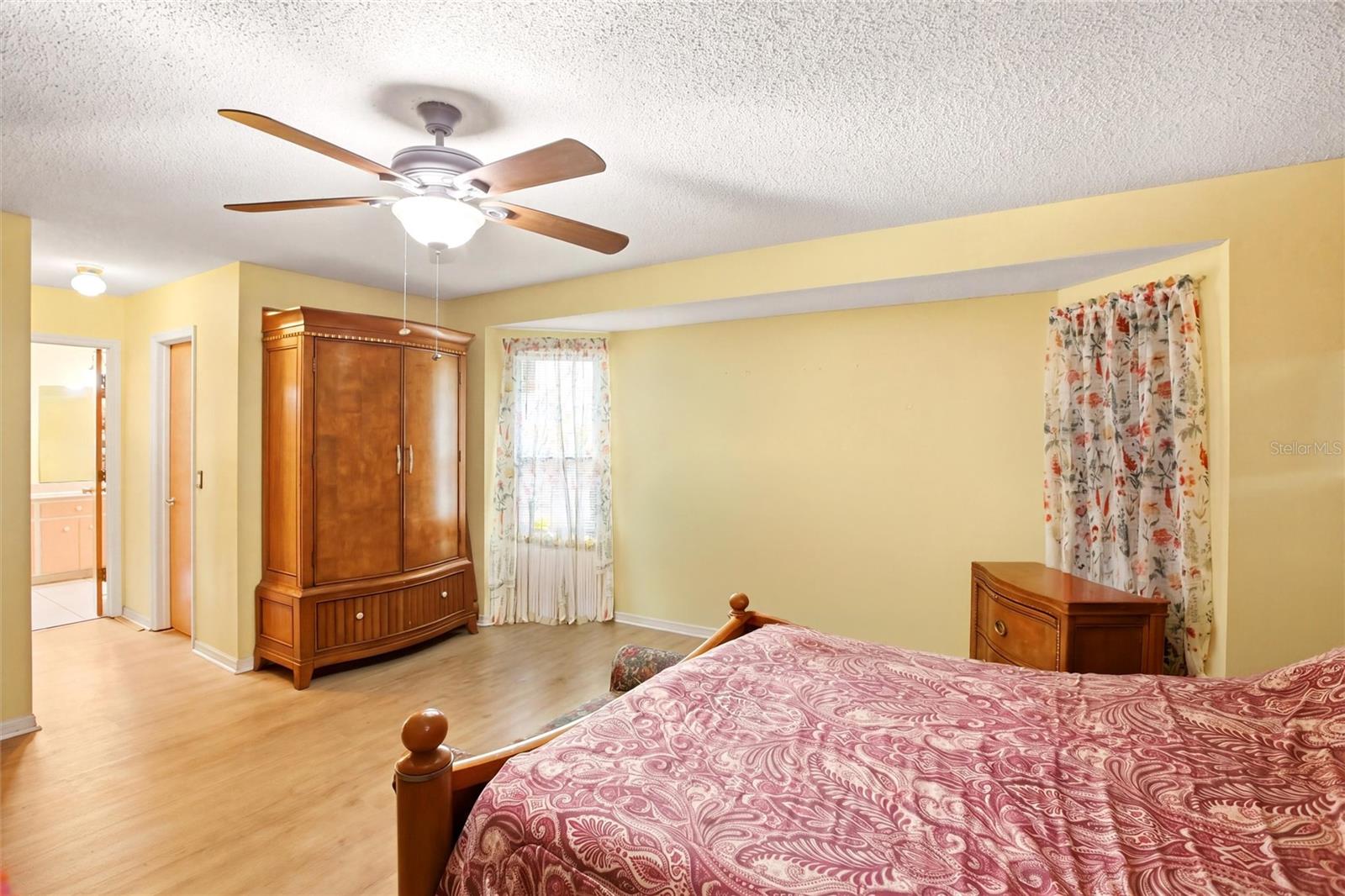 3456 Dwight St Property Photo 27