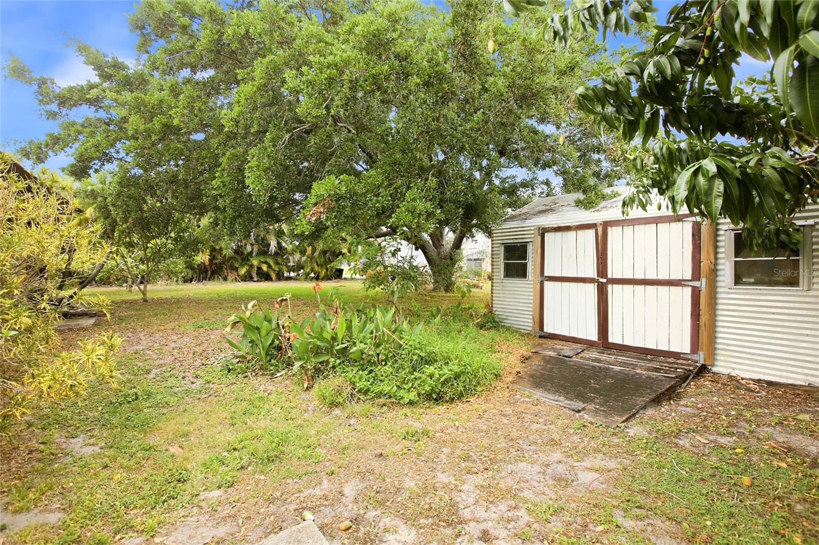 3456 Dwight St Property Photo 50