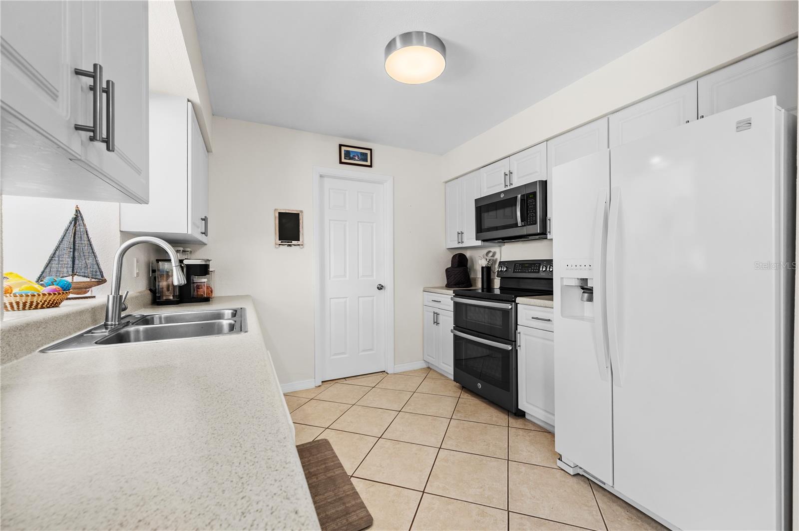 182 Boundary Blvd #b Property Photo 20