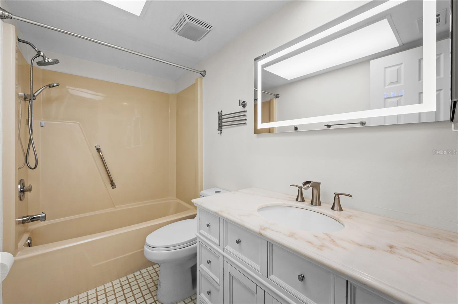 182 Boundary Blvd #b Property Photo 21
