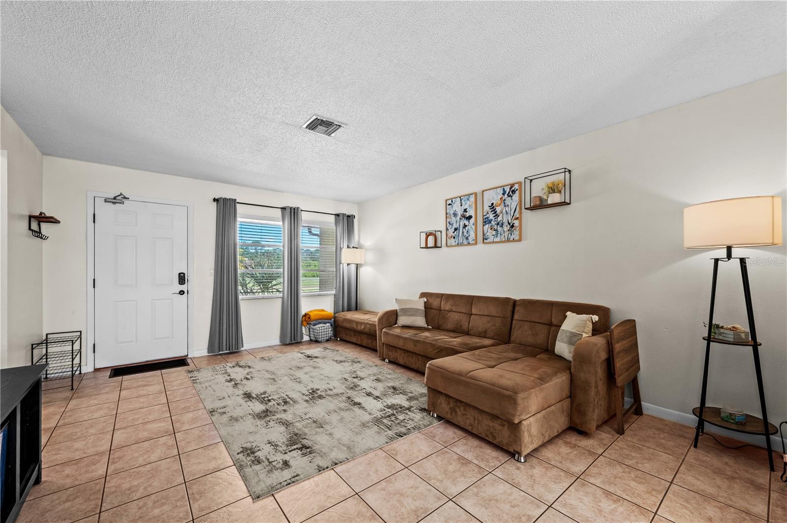 182 Boundary Blvd #b Property Photo 23