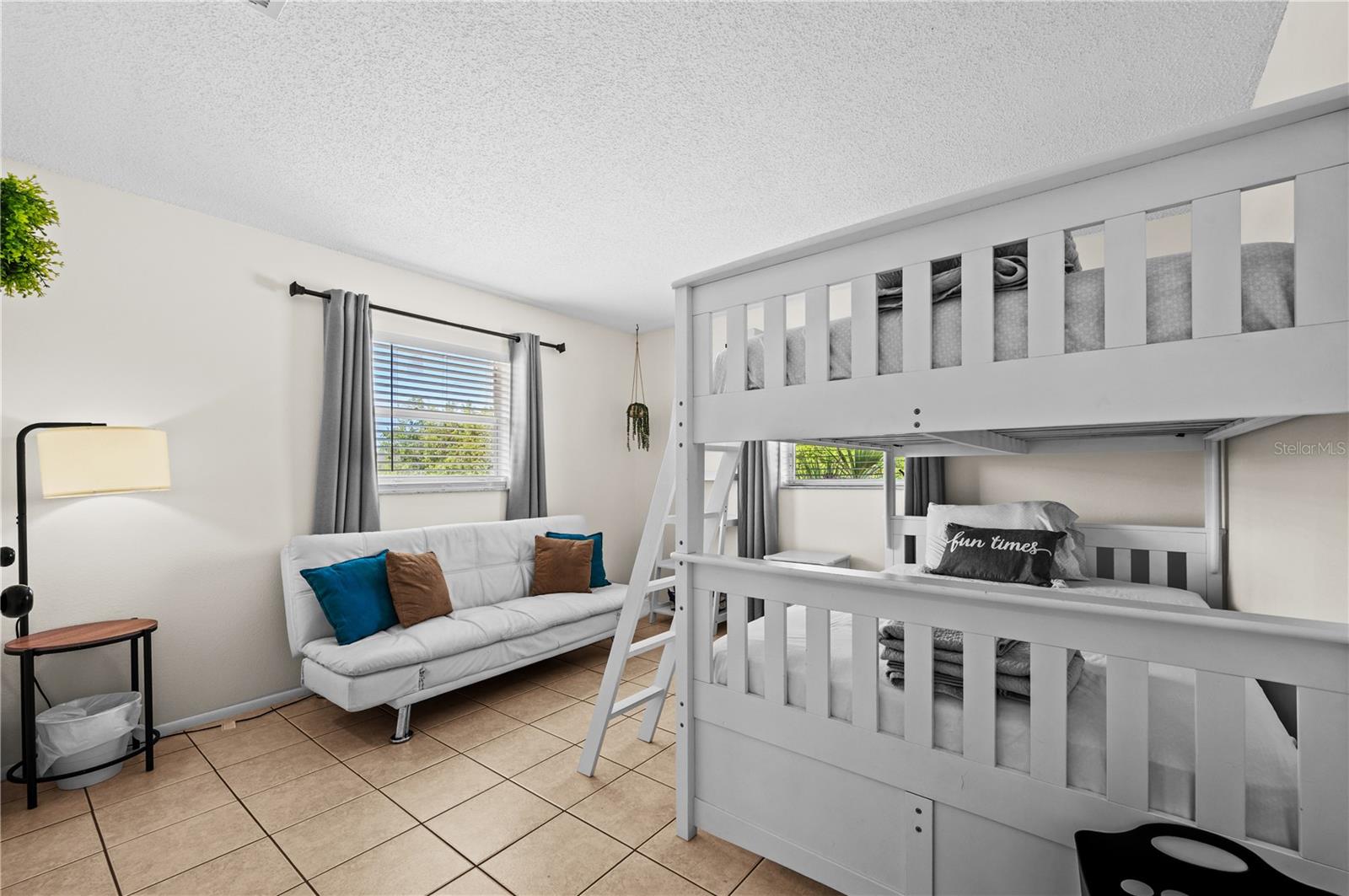 182 Boundary Blvd #b Property Photo 37