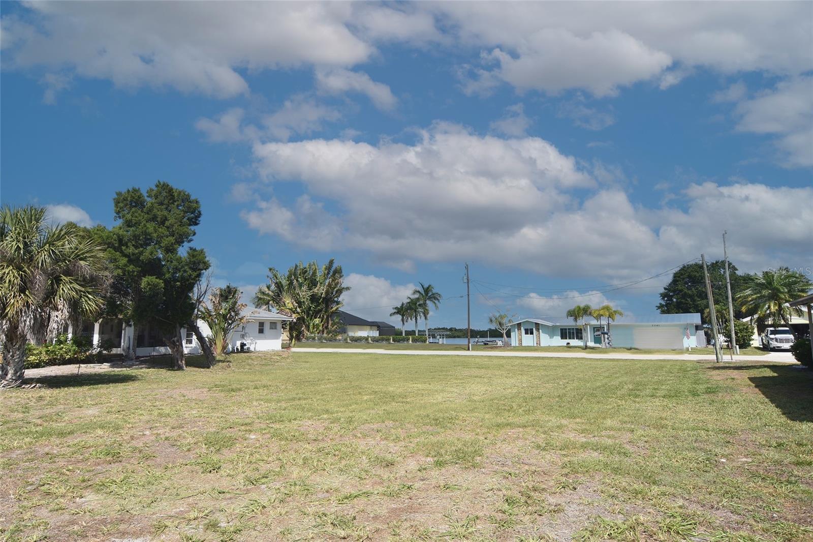 2060 River Basin Ter Property Photo 4