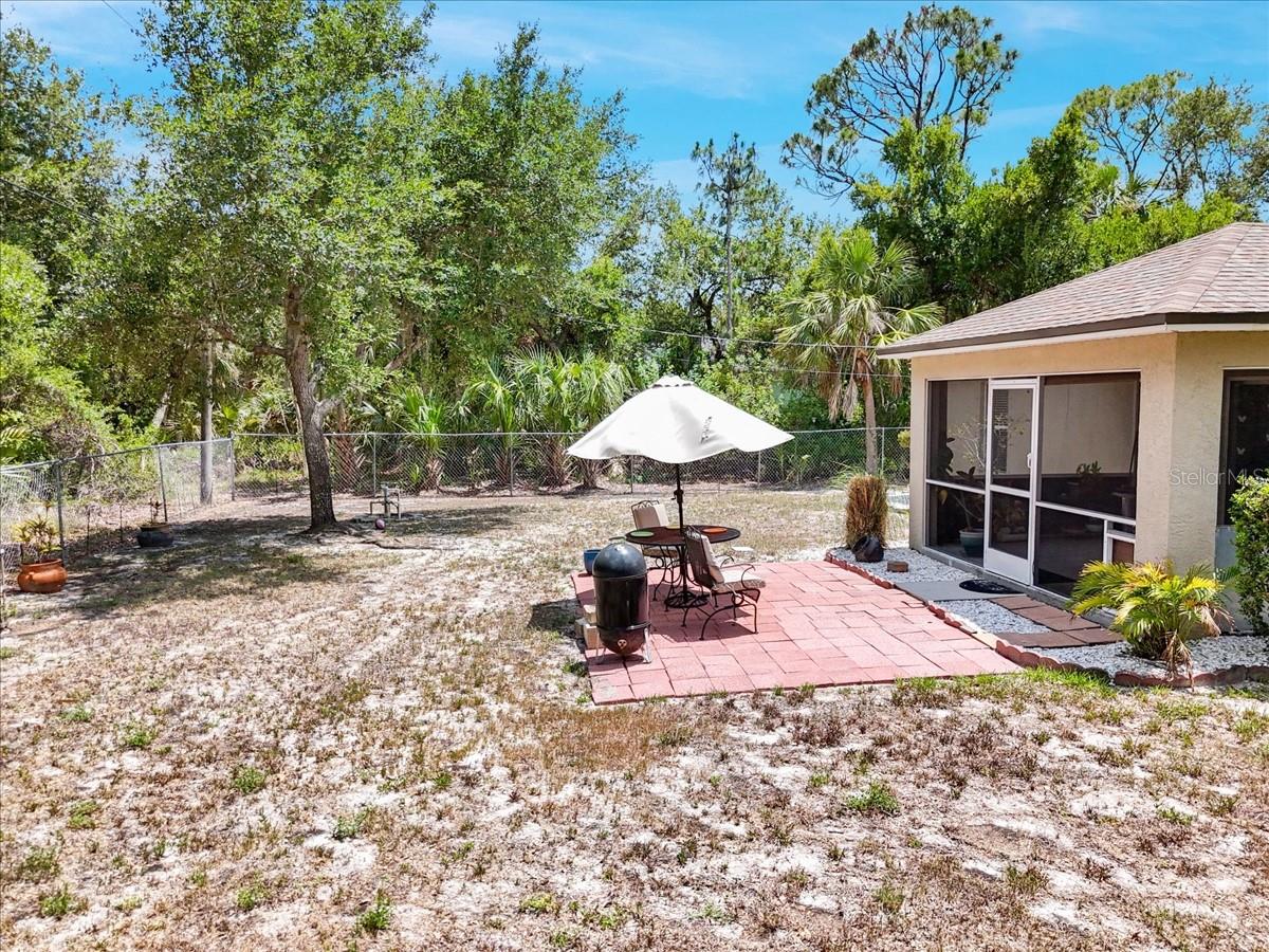 3322 Hampton St Property Photo 8