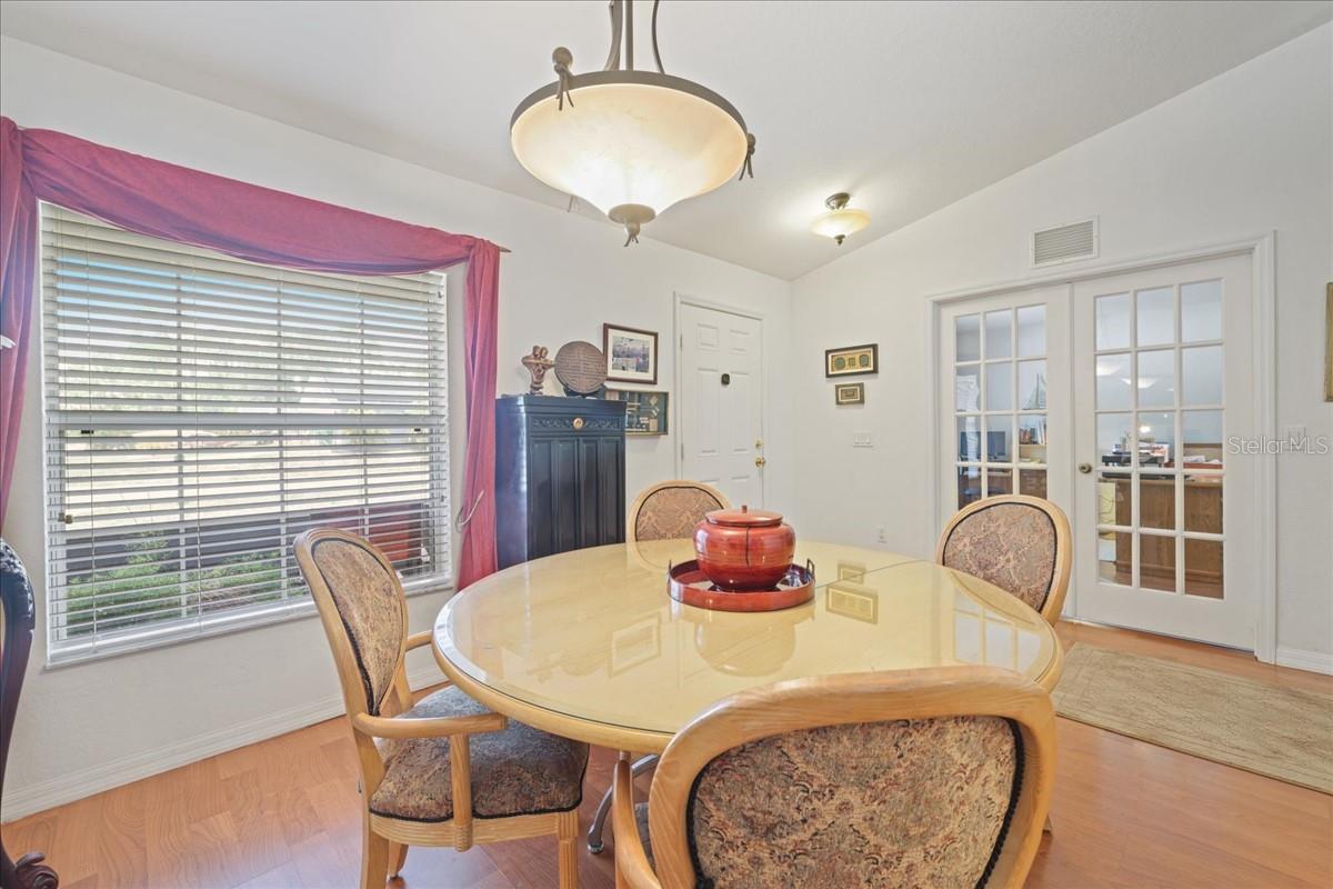 3322 Hampton St Property Photo 11