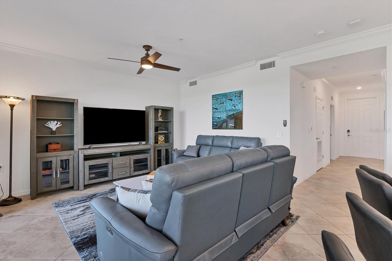14071 Heritage Landing Blvd #326 Property Photo 4