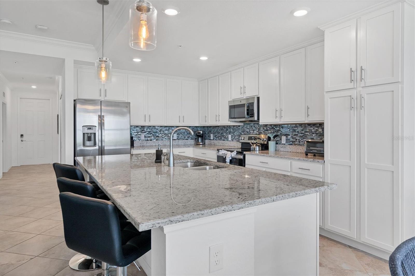 14071 Heritage Landing Blvd #326 Property Photo 9