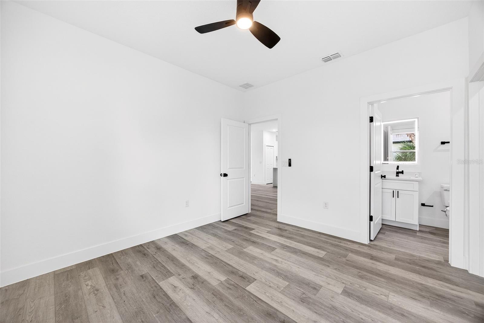 3288 Tishman Ave Property Photo 15