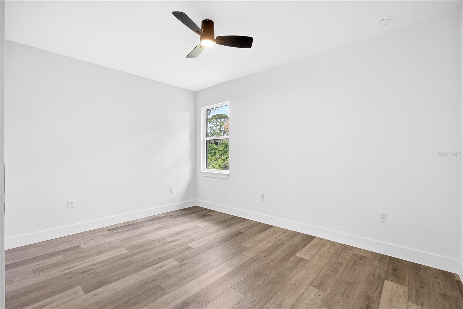 3288 Tishman Ave Property Photo 17