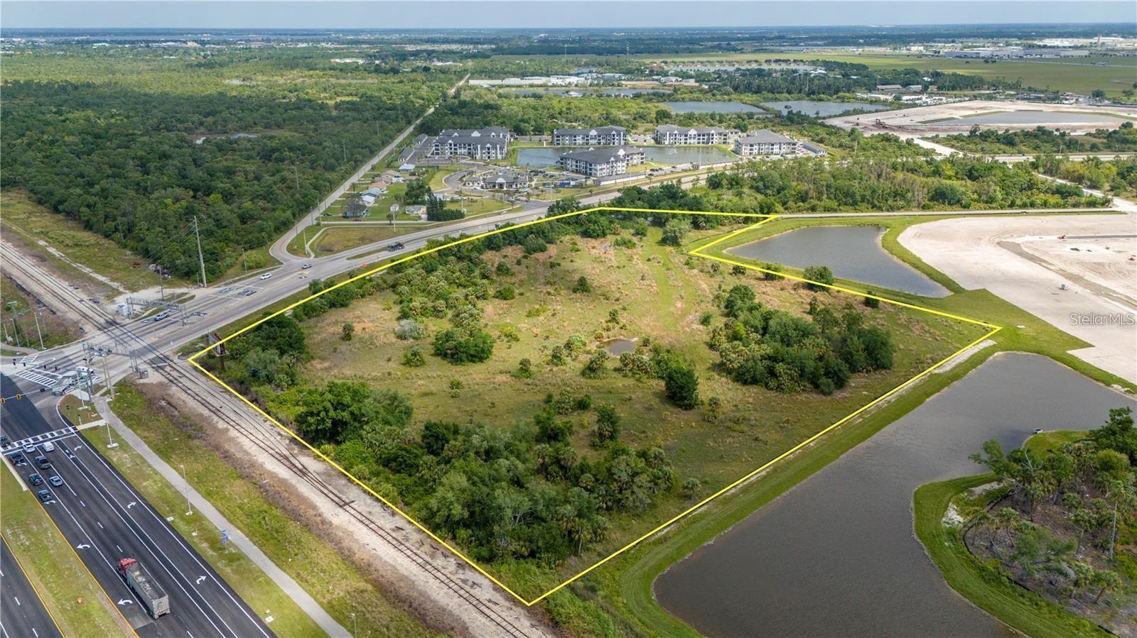 10000 Tamiami Trl Property Photo