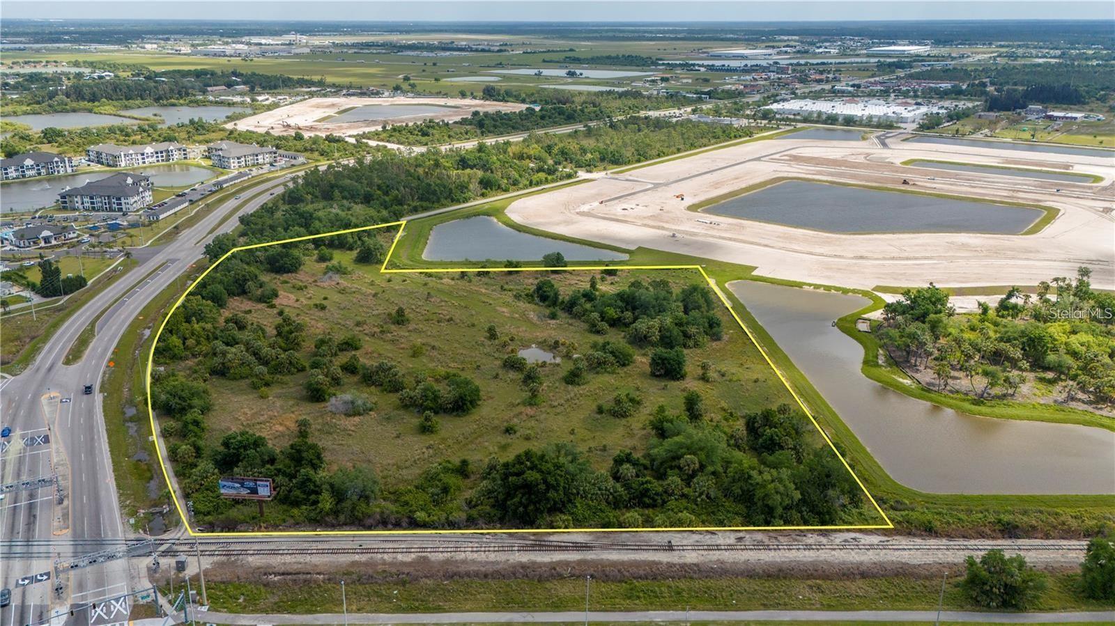 10000 Tamiami Trl Property Photo 6
