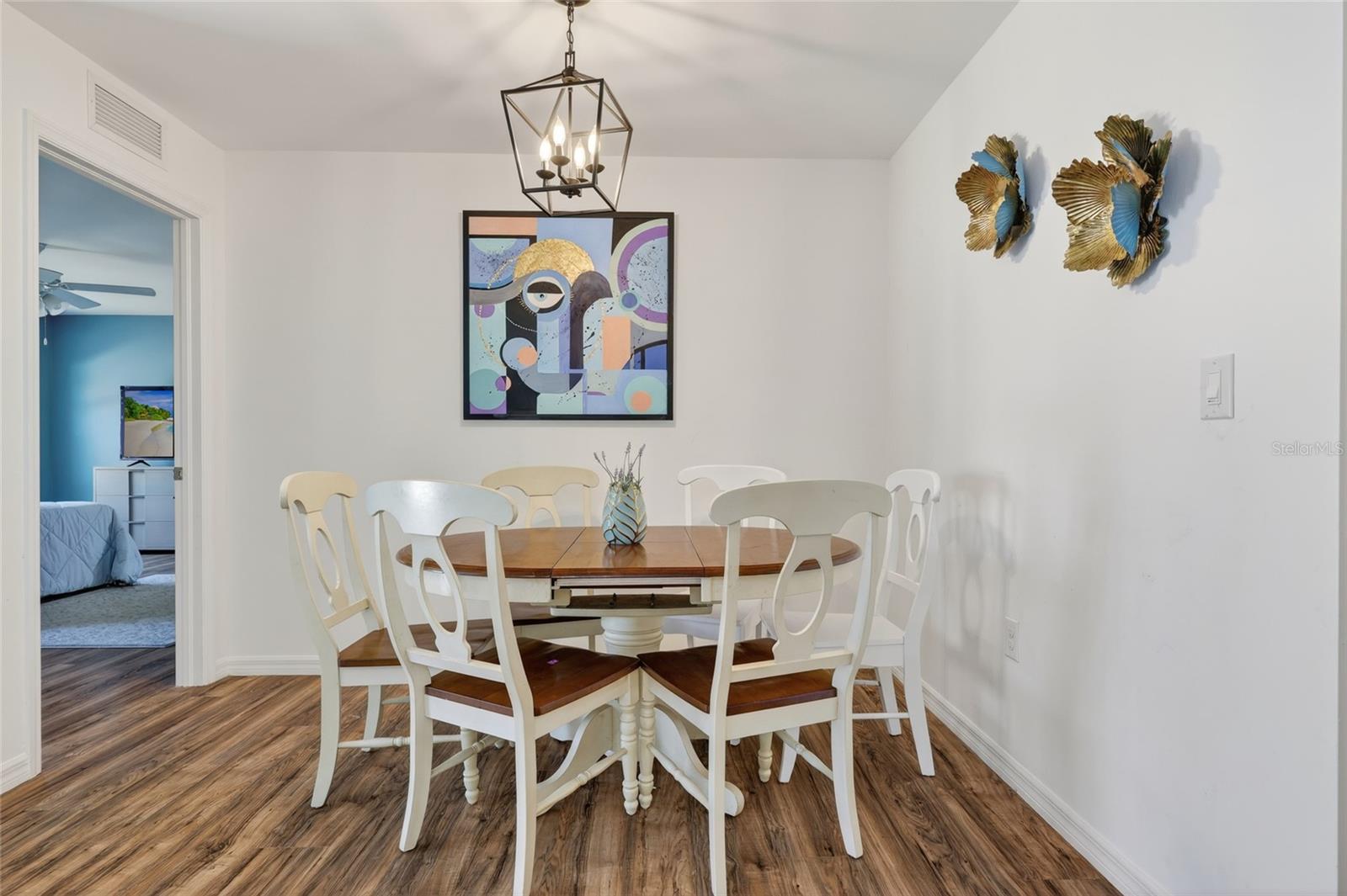 25174 Alcazar Dr Property Photo 8