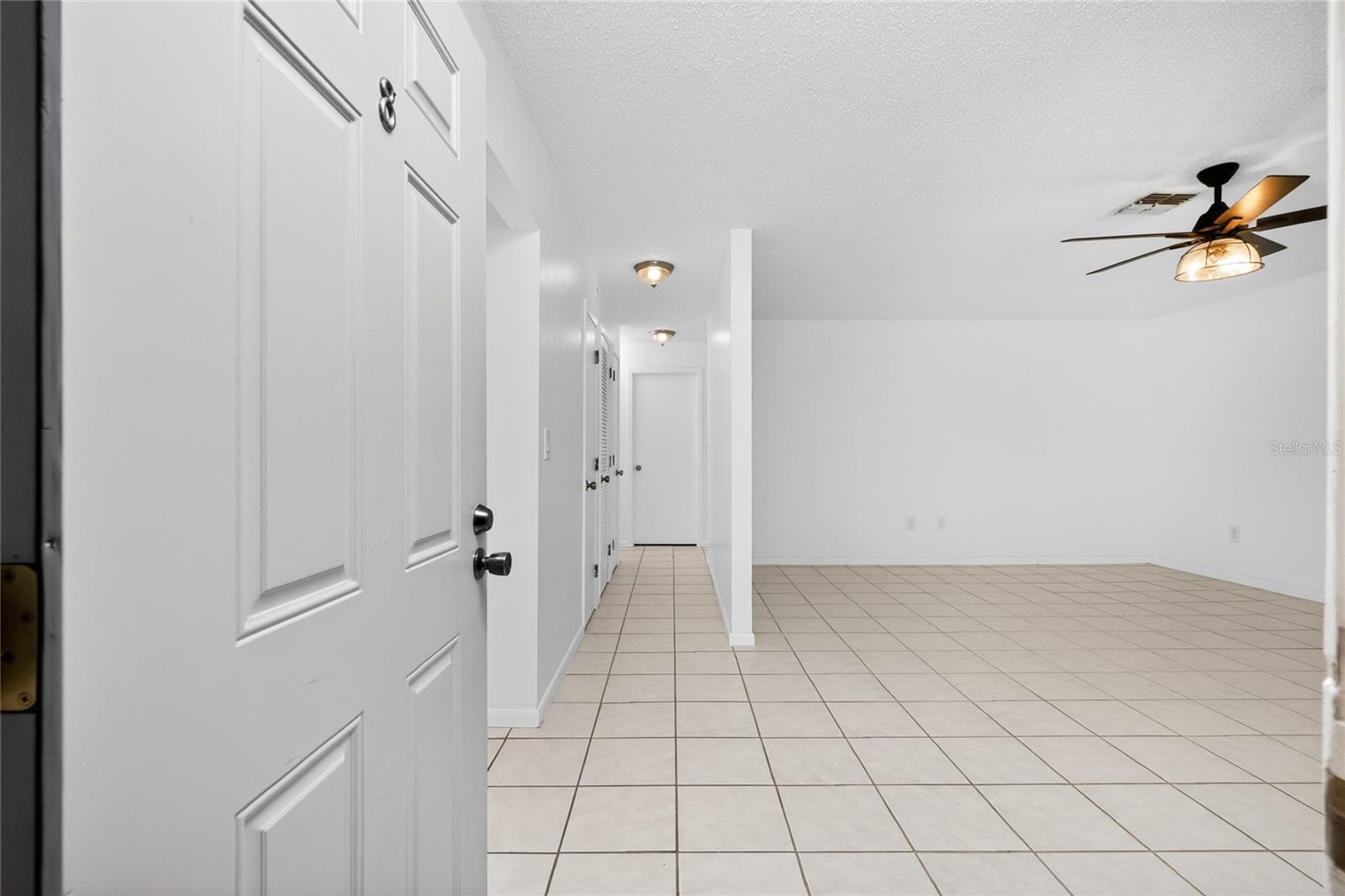 1217 Aqui Esta Dr #8 Property Photo 4