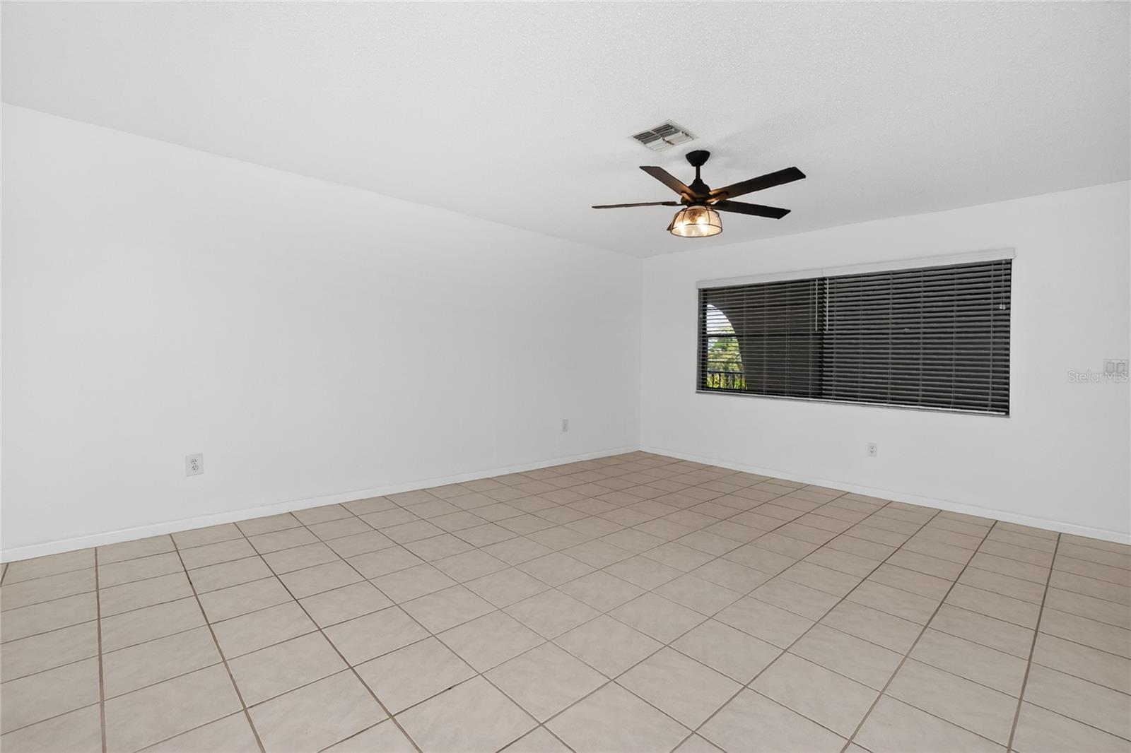 1217 Aqui Esta Dr #8 Property Photo 11