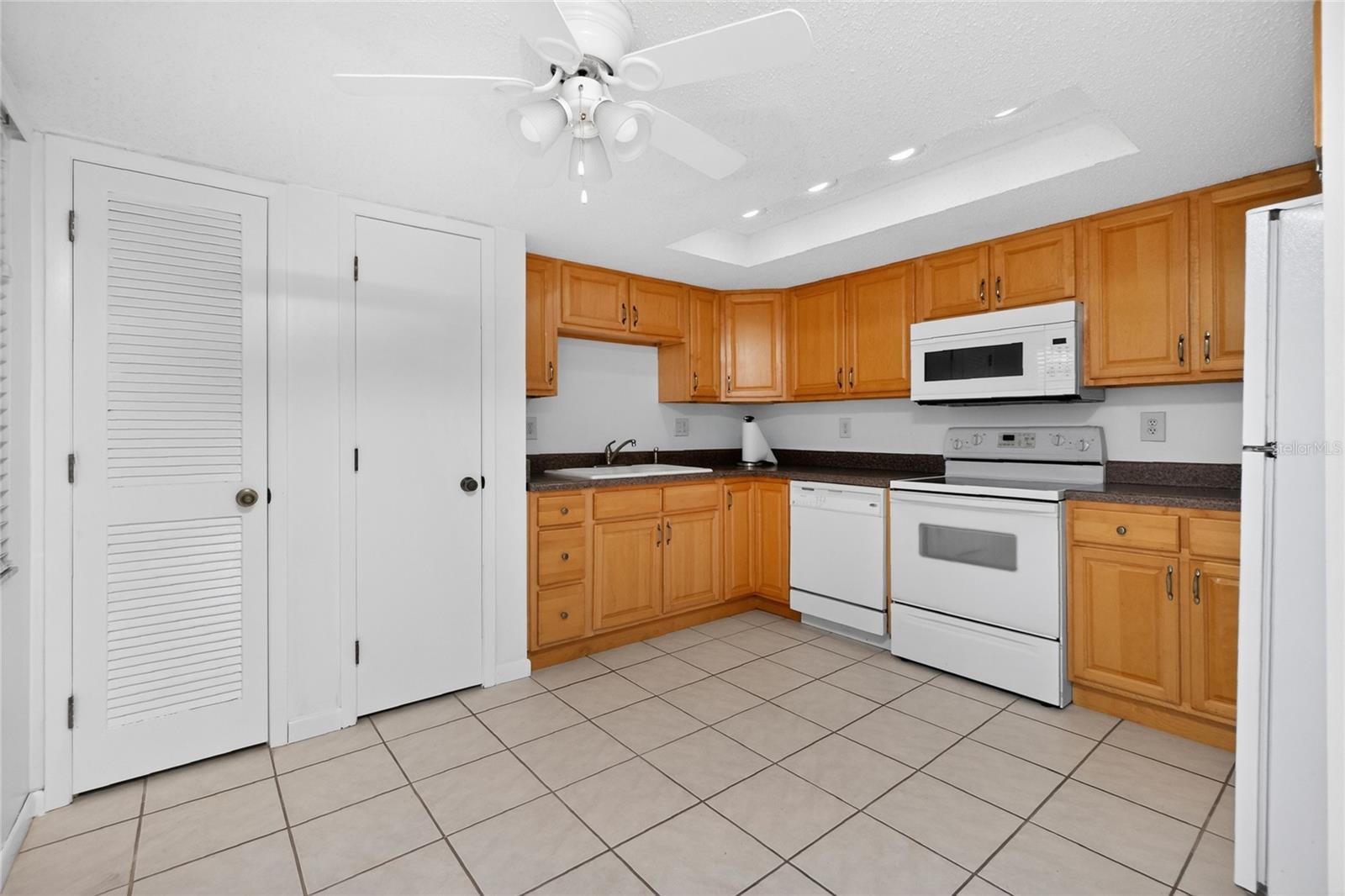 1217 Aqui Esta Dr #8 Property Photo 12