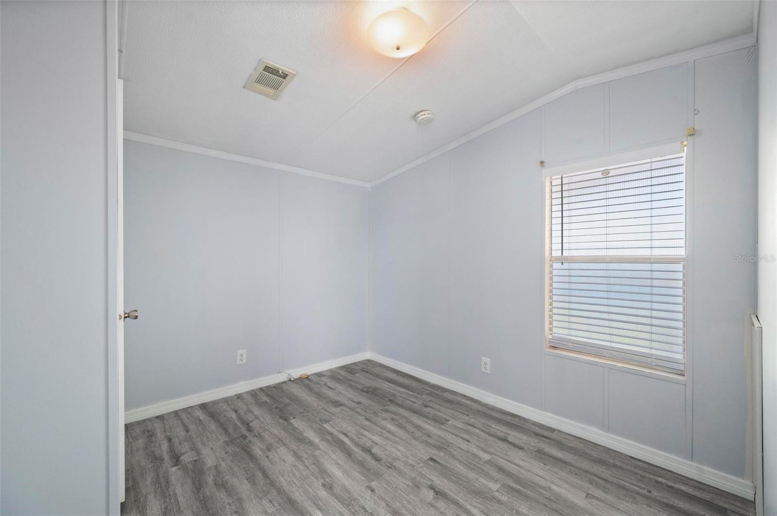 1000 Kings Hwy #101 Property Photo 15
