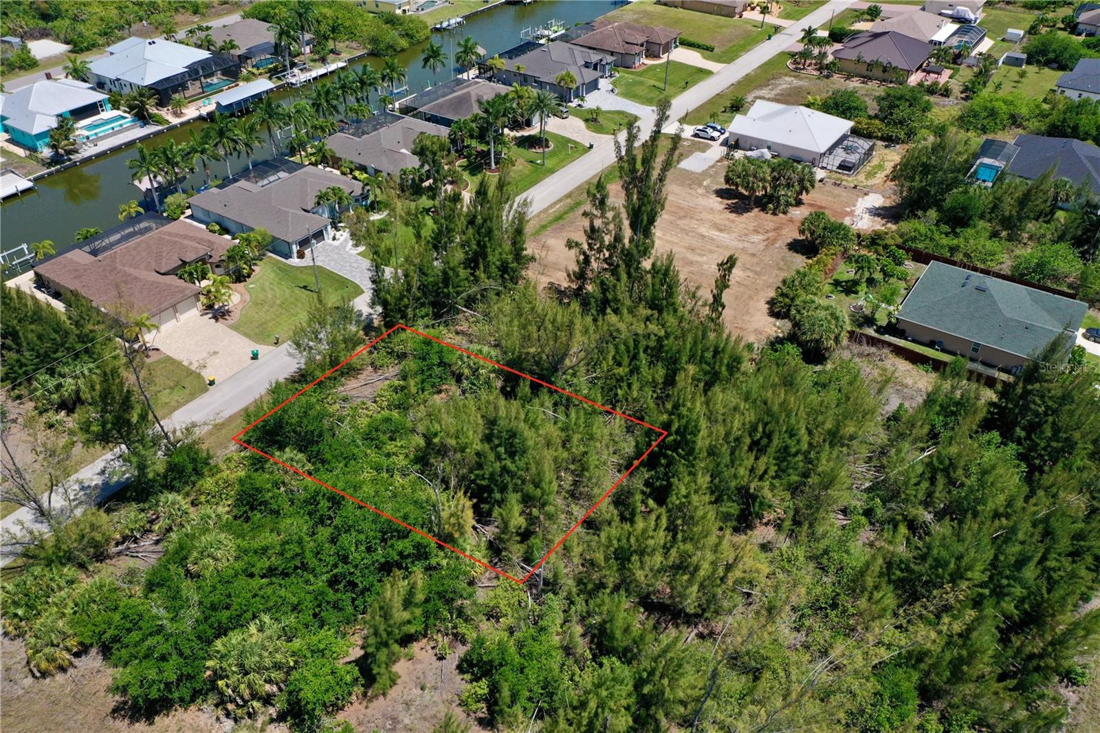 8401 Antwerp Cir Property Photo 13