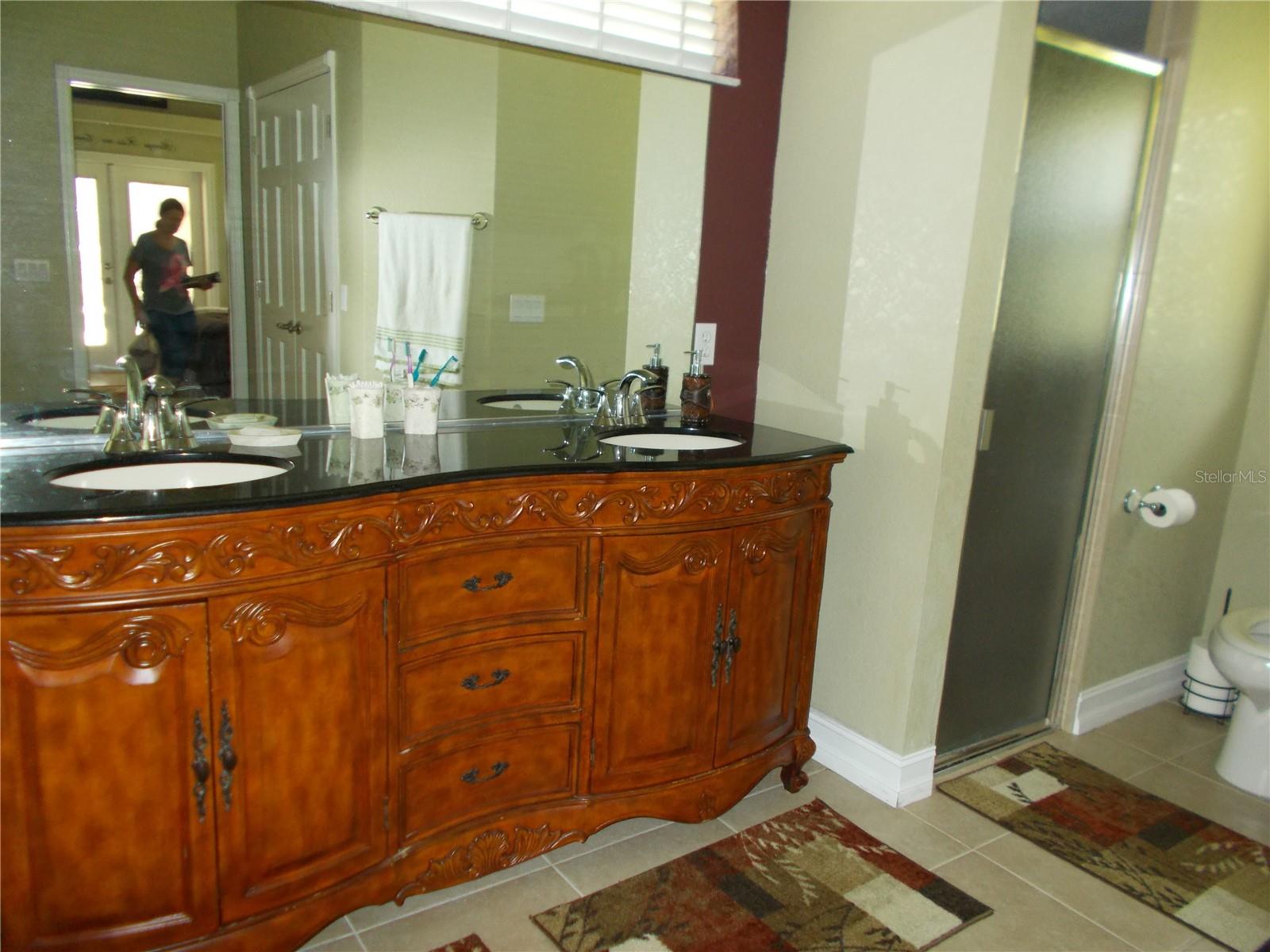 6960 Malton St Property Photo 10