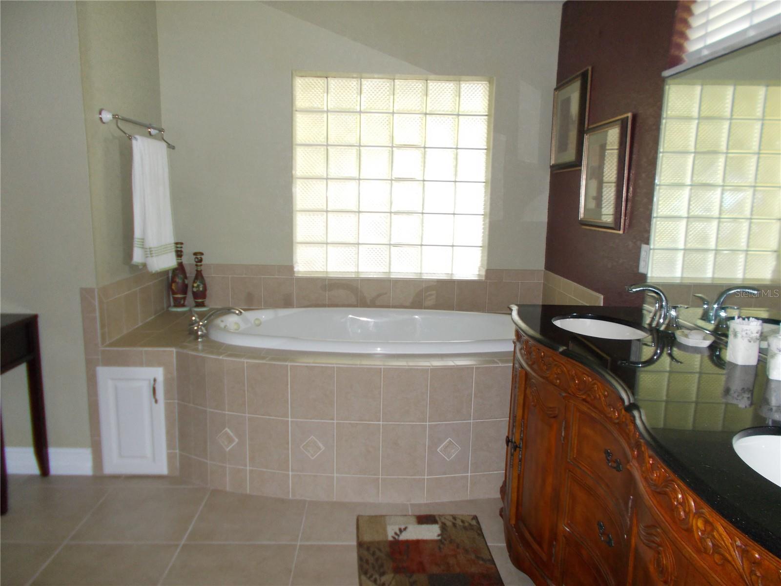 6960 Malton St Property Photo 12