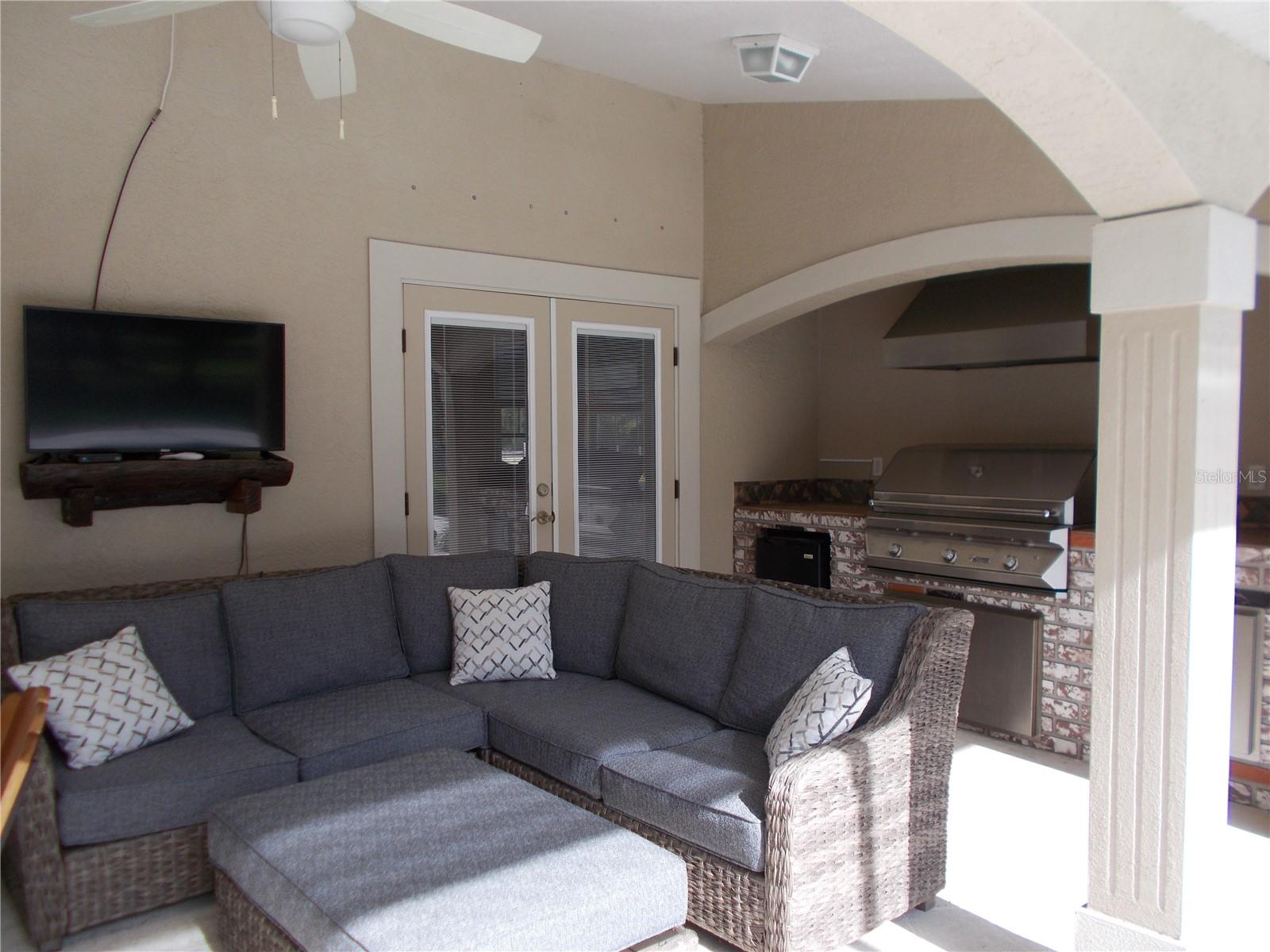 6960 Malton St Property Photo 18