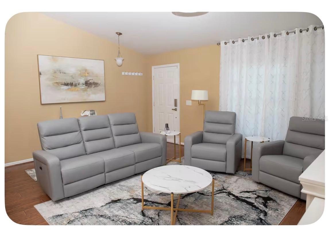 4568 Thisbe St Property Photo 4