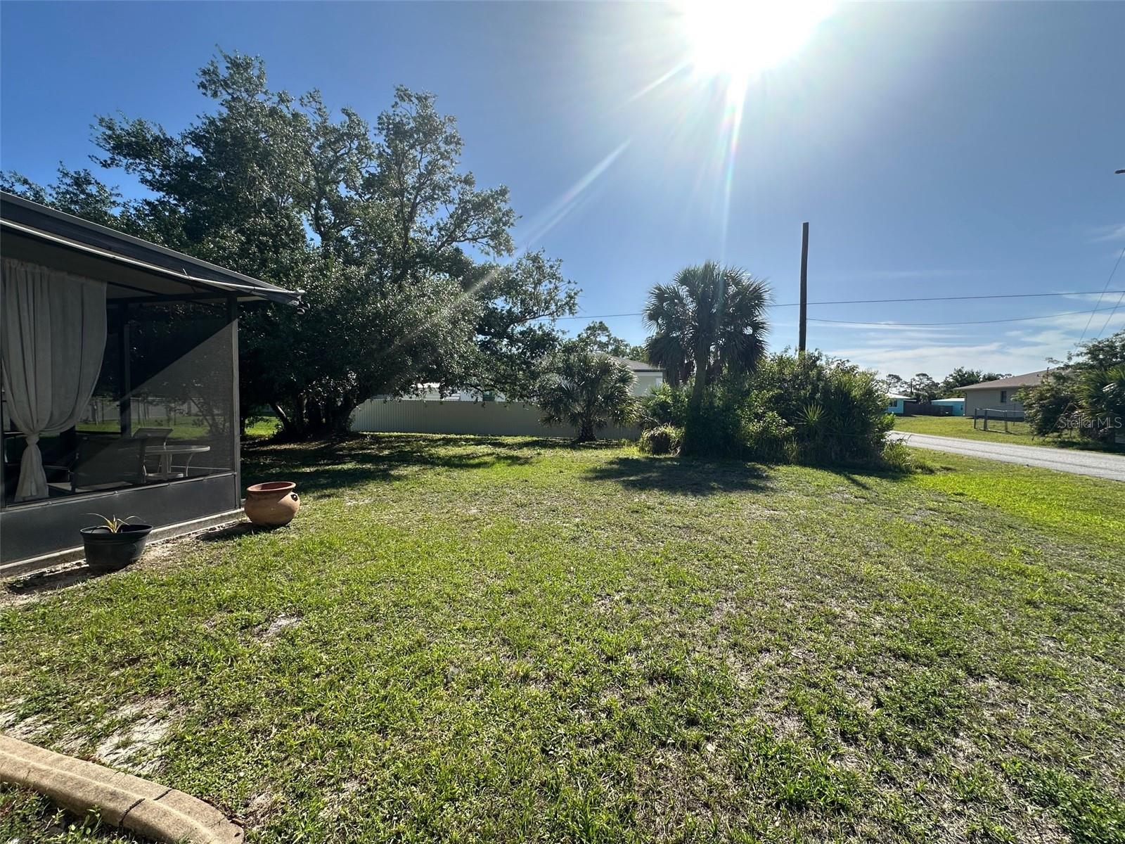 807 Haleybury St Property Photo 11