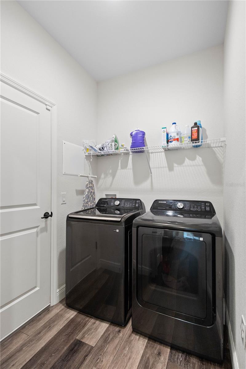241 Hoffer St Property Photo 29
