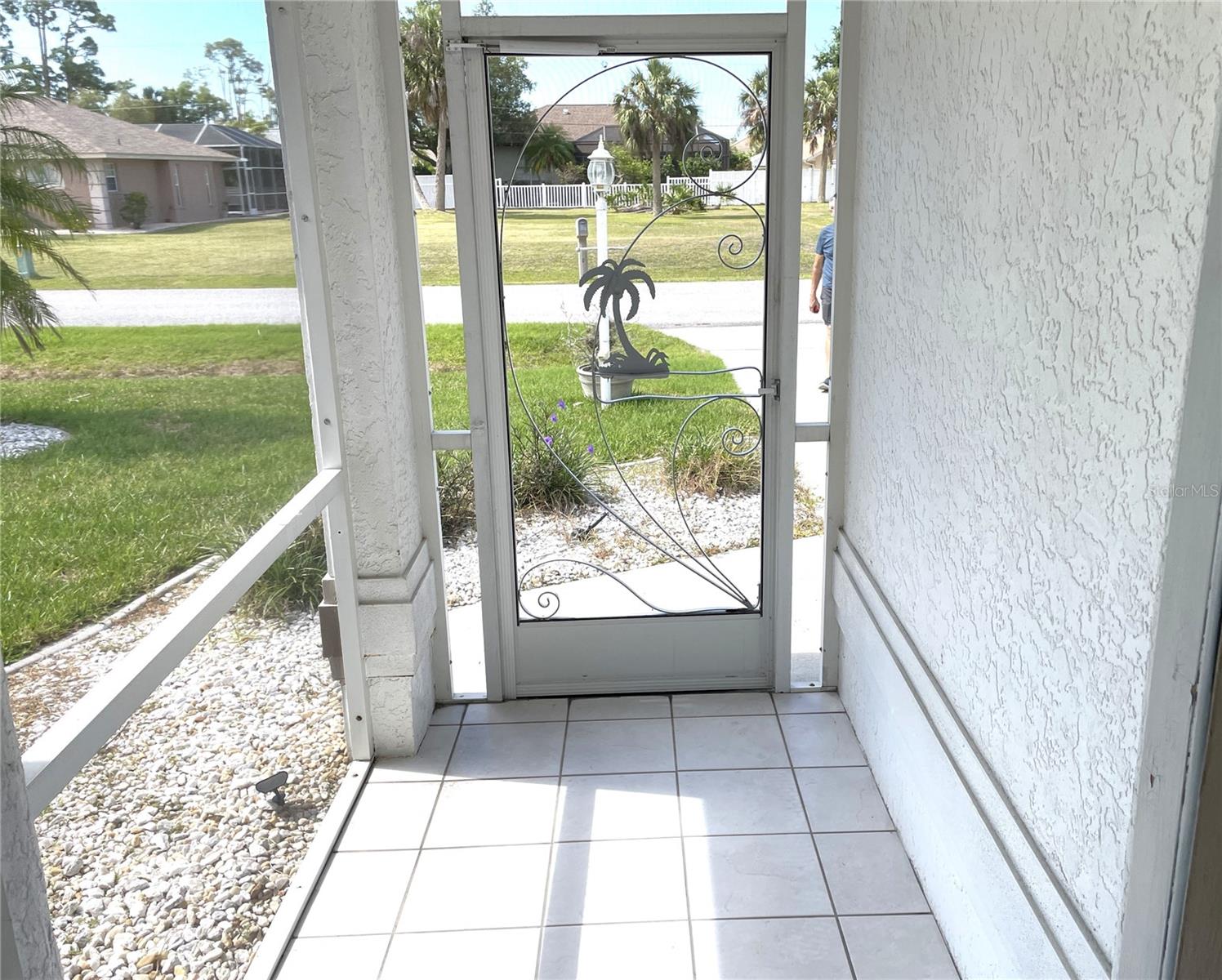 23372 Mullins Ave Property Photo 3