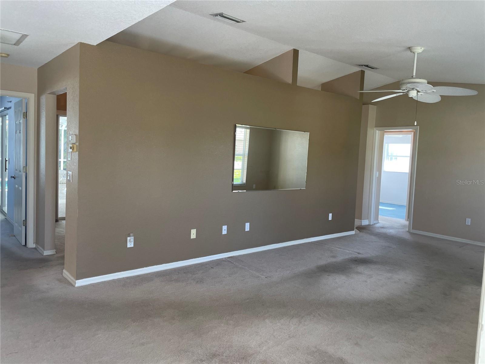 23372 Mullins Ave Property Photo 5