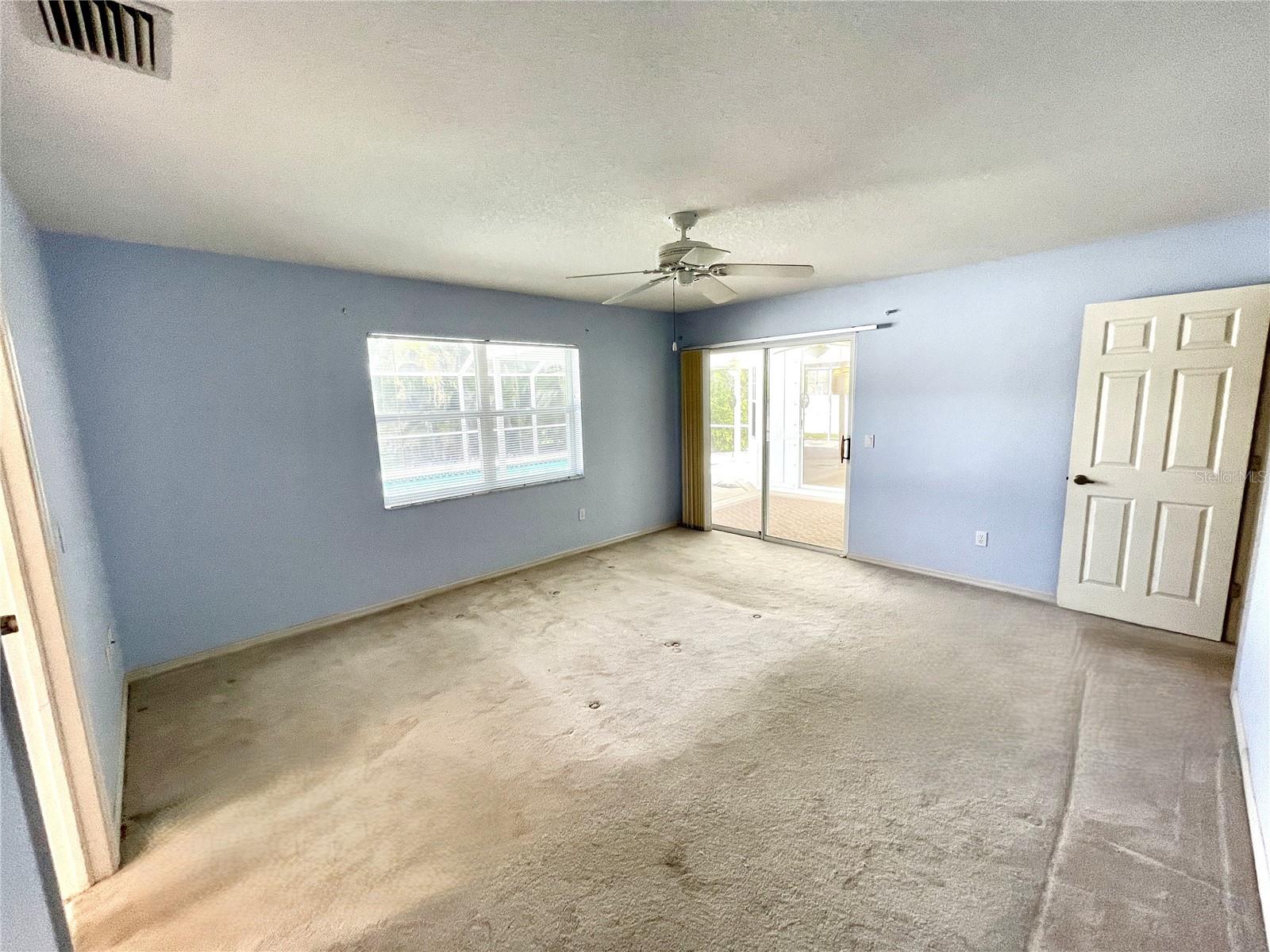 23372 Mullins Ave Property Photo 18