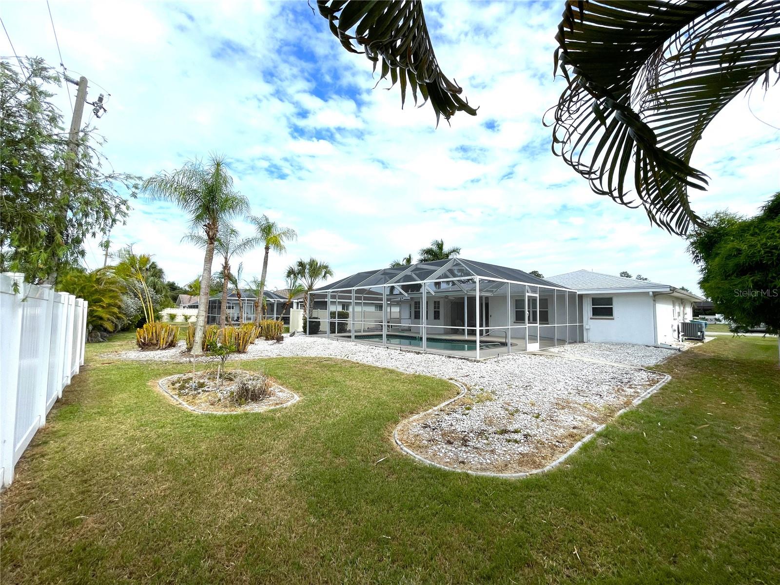23372 Mullins Ave Property Photo 33