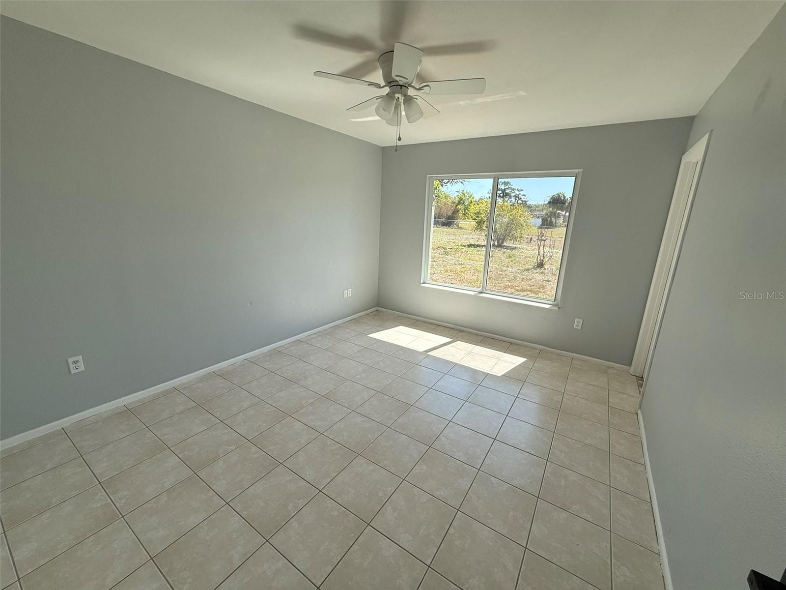 3236 Montclair Cir Property Photo 13