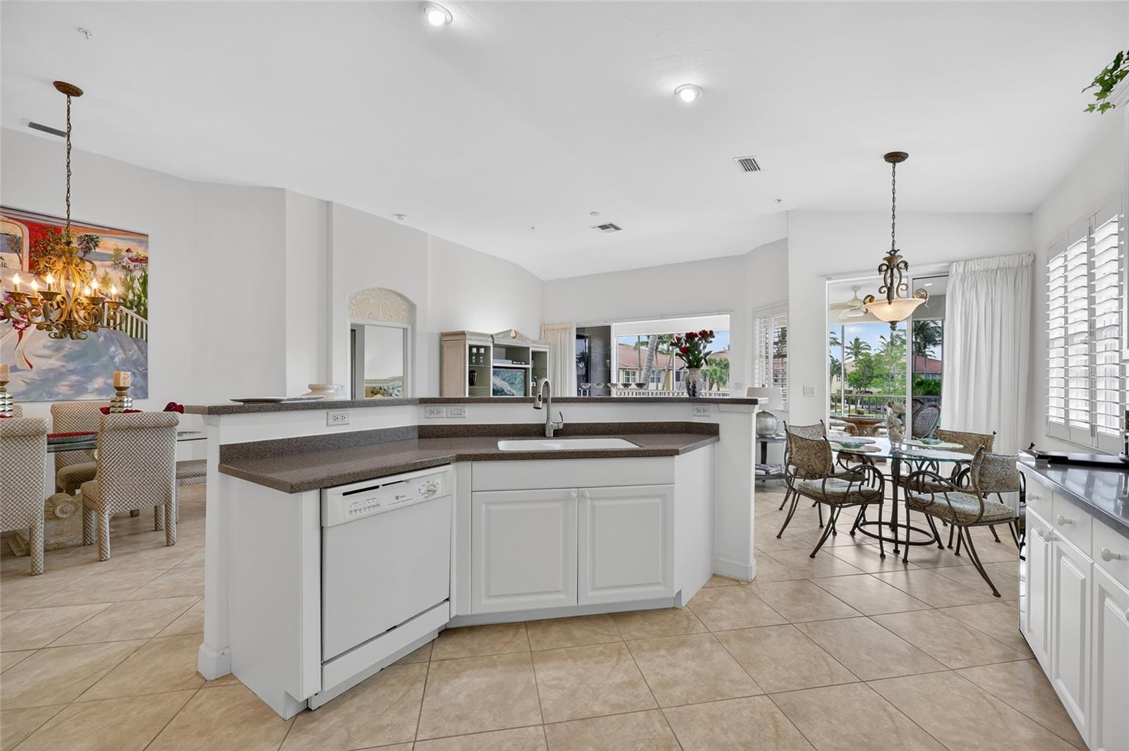 3336 Sunset Key Cir #d Property Photo 17