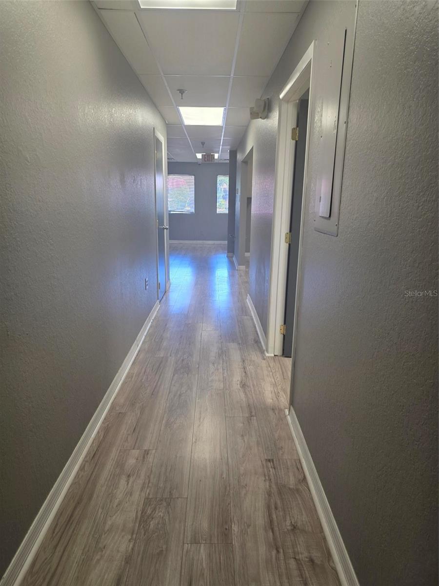 4120 Tamiami Trl #d1 Property Photo 8