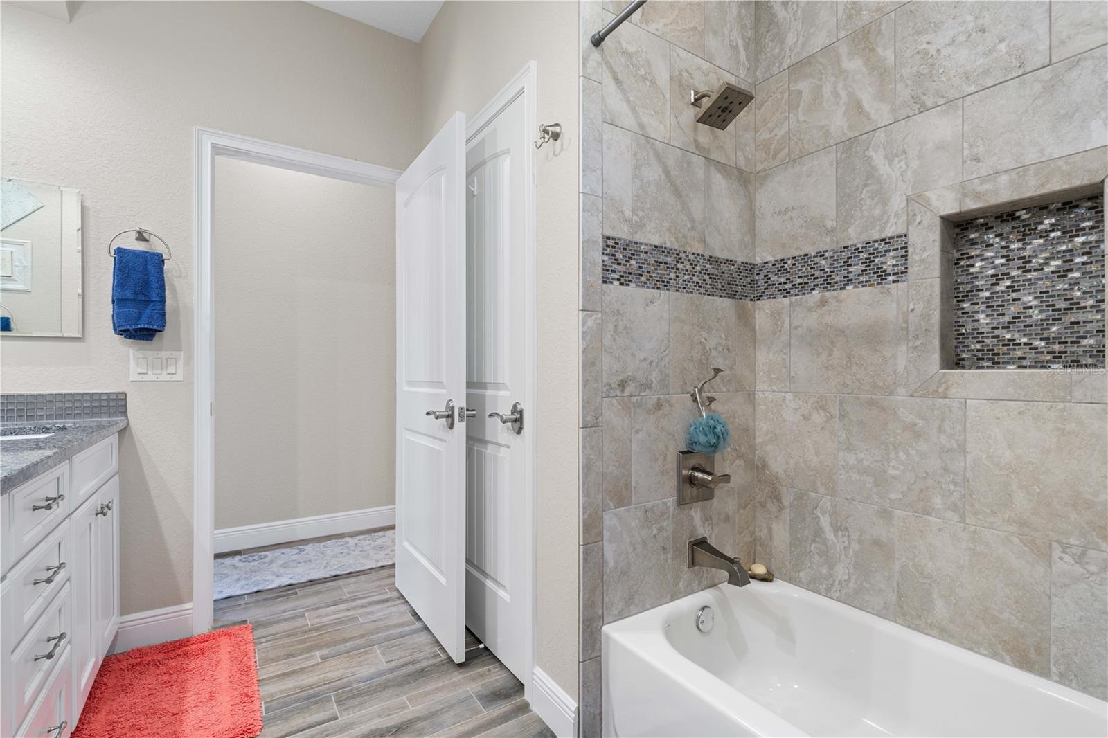15156 Leipzig Cir Property Photo 47