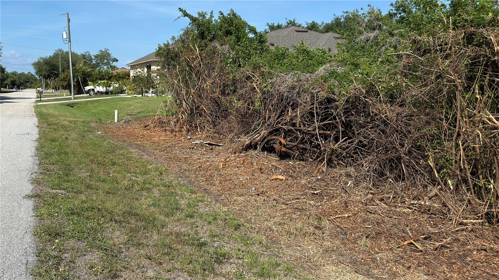 7432 Memorial Dr Property Photo 2