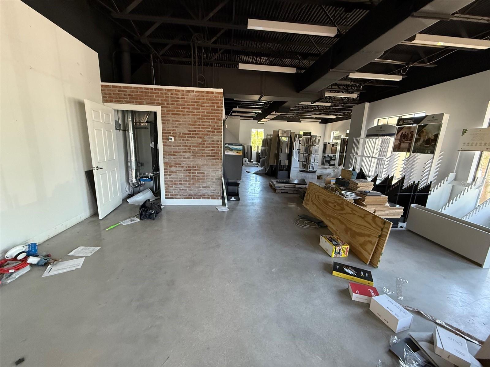 5920 Pan American Blvd #104 Property Photo 3