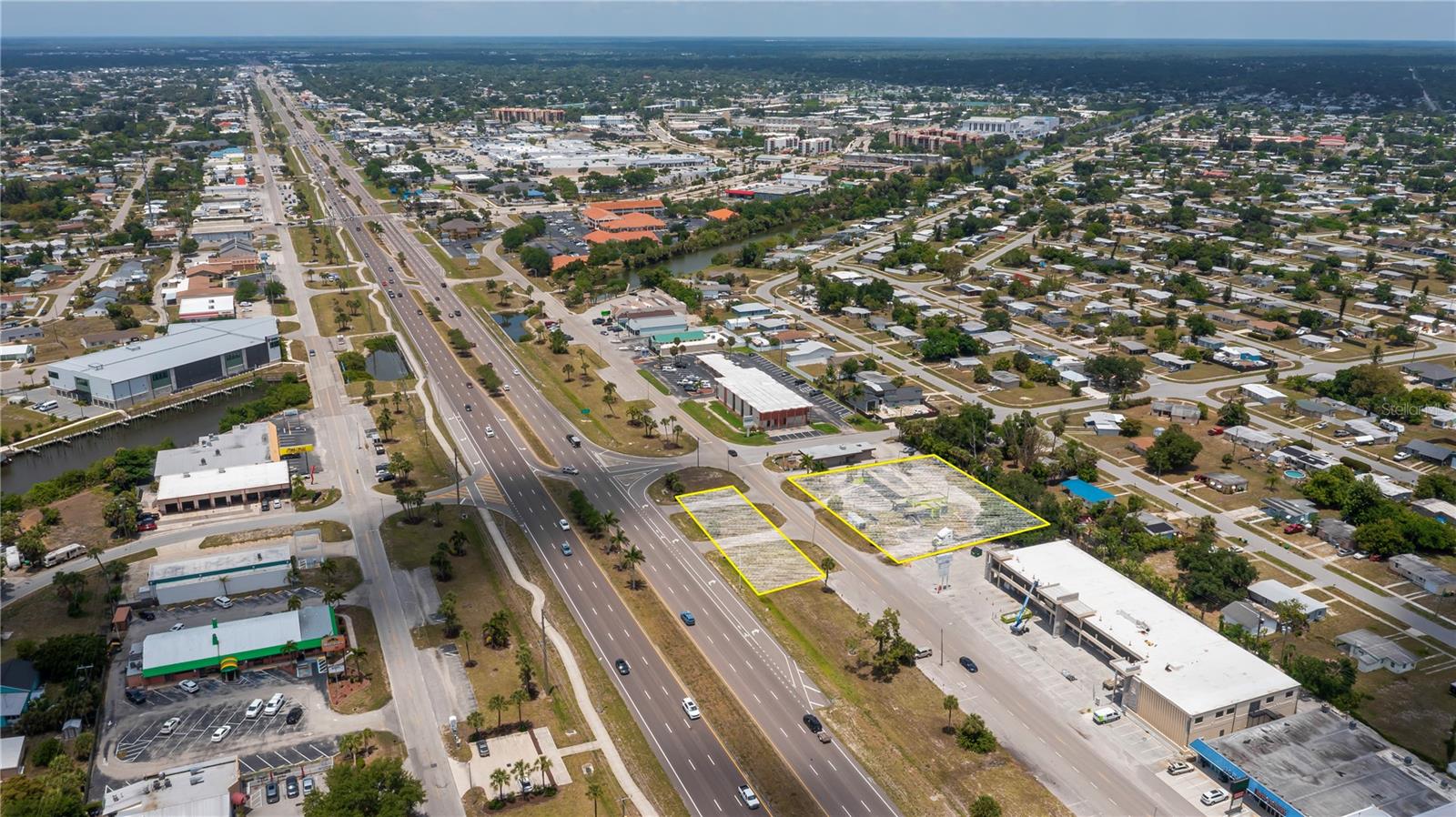3570 Tamiami Trl Property Photo 4