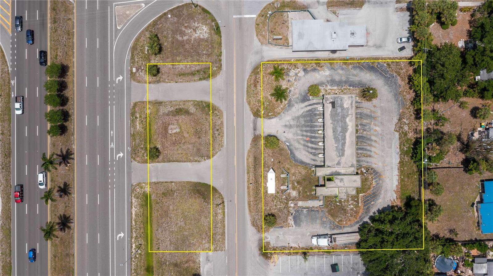 3570 Tamiami Trl Property Photo 7