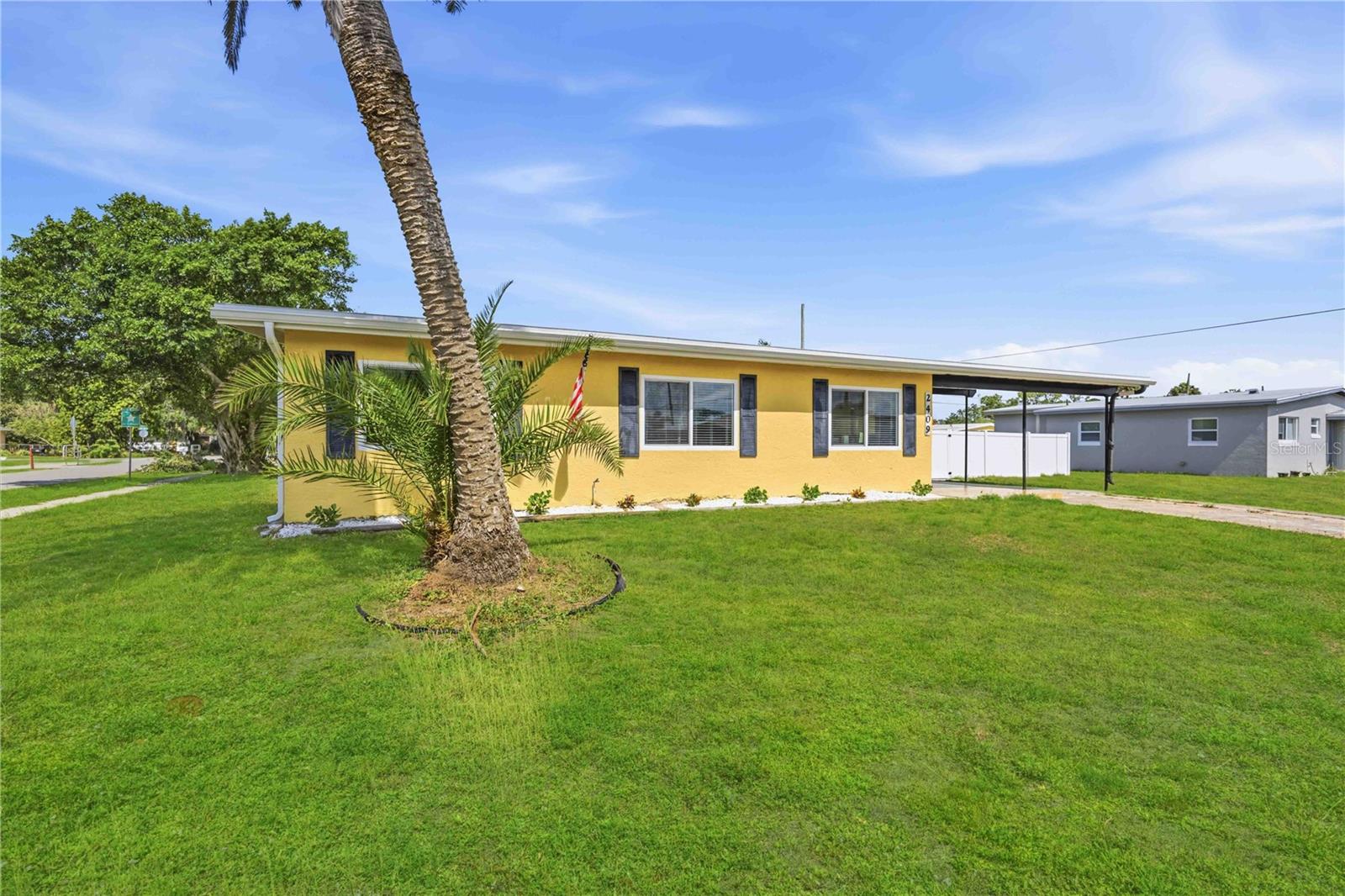 2409 Ednor St Property Photo 3